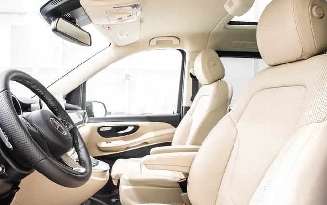 Mercedes-Benz Klasa V cena 552147 przebieg: 15, rok produkcji 2023 z Jarocin małe 67